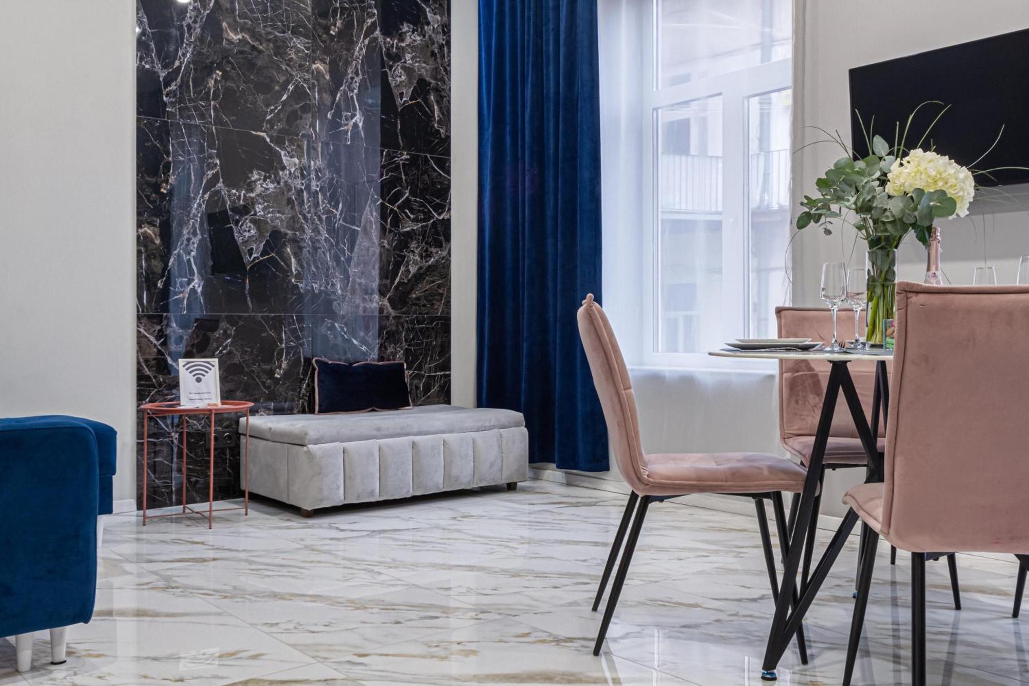 Family Residence Boutique Apartments Lviv Luaran gambar
