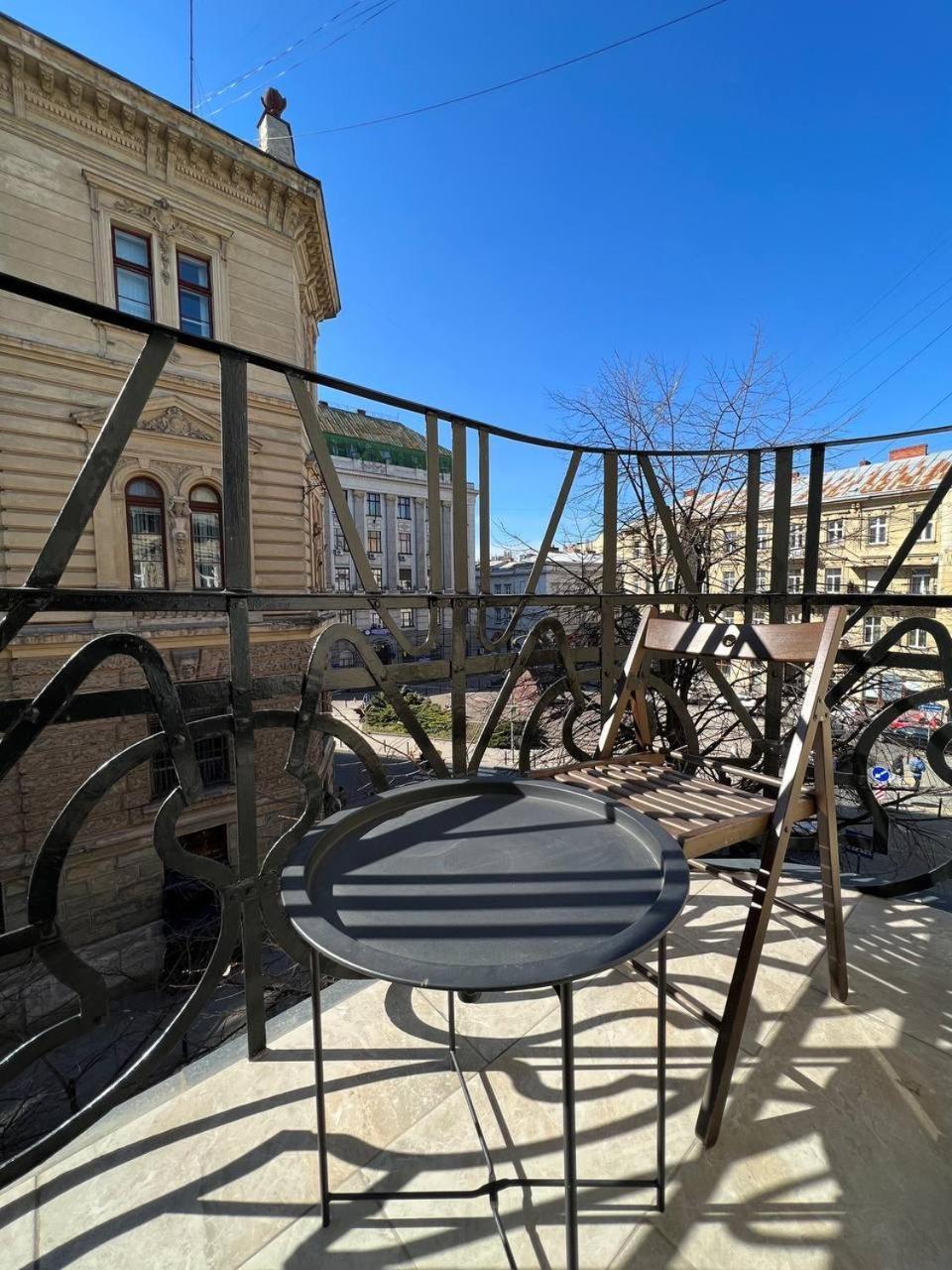 Family Residence Boutique Apartments Lviv Luaran gambar