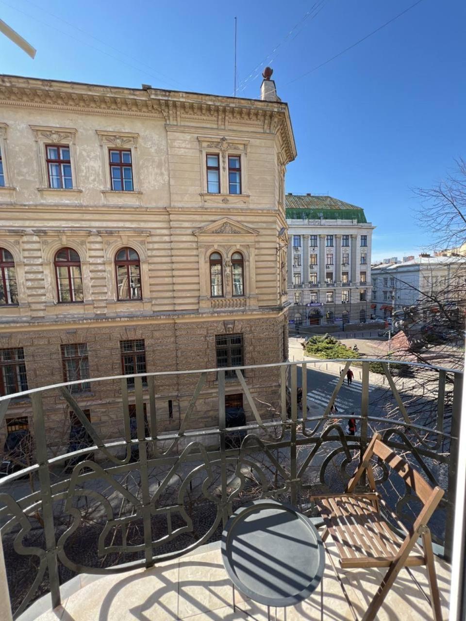 Family Residence Boutique Apartments Lviv Luaran gambar