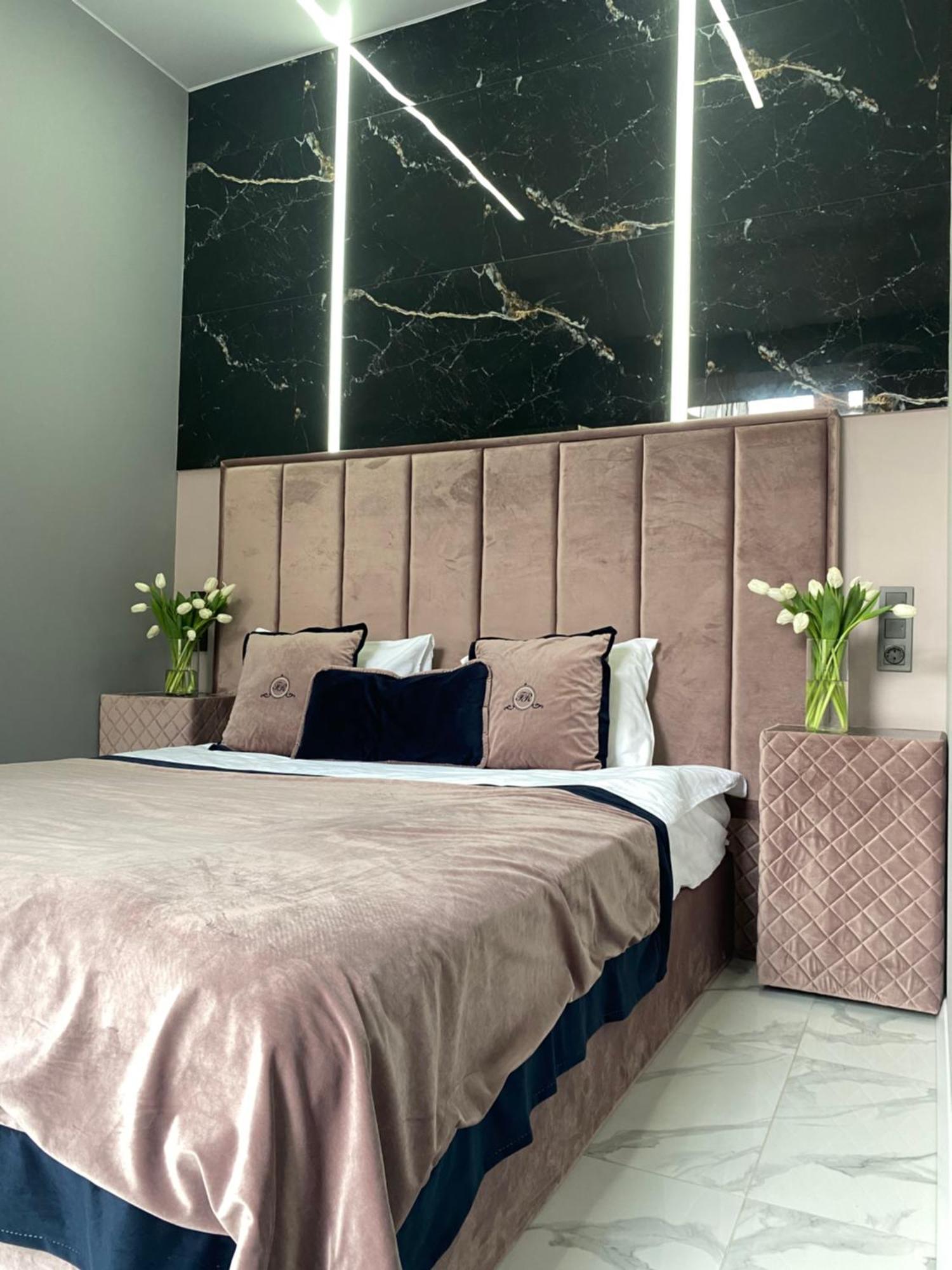 Family Residence Boutique Apartments Lviv Bilik gambar